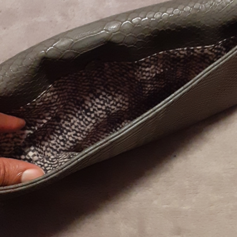 Grey Snake Skin Clutch - Picture 3 of 7